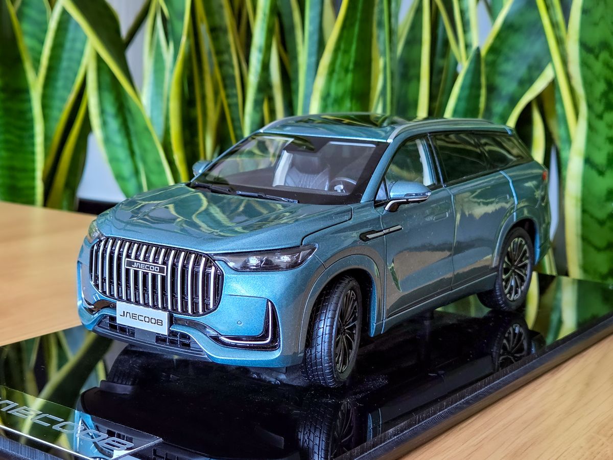 MODEL SAMOCHODU JAECOO 8 1:18