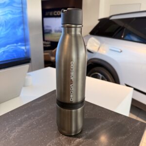 Butelka termiczna 500 ml + kubek 200 ml | OMODA & JAECOO
